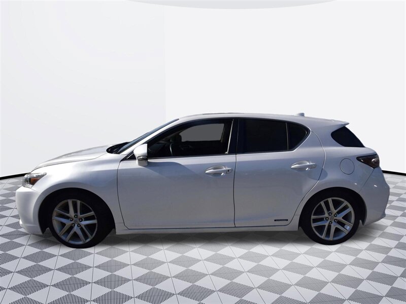 2015 Lexus CT 200h Hybrid - Photo 4 - Midway City, CA 92655