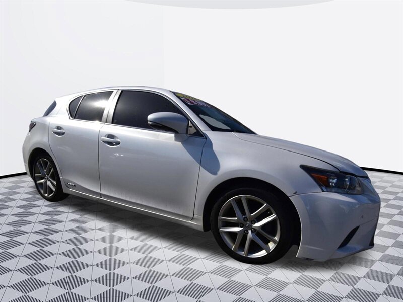 2015 Lexus CT 200h Hybrid - Photo 3 - Midway City, CA 92655