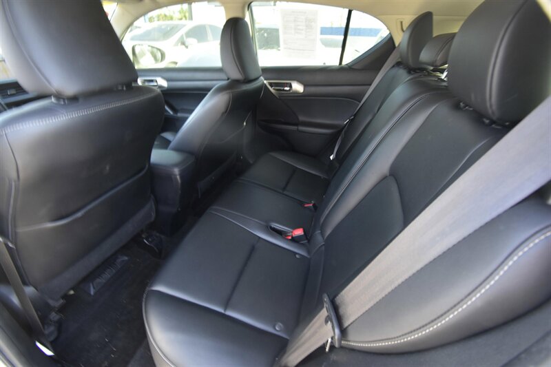 2015 Lexus CT 200h Hybrid - Photo 12 - Midway City, CA 92655