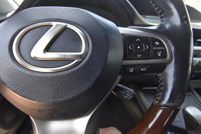 2016 Lexus ES 300h Hybrid - Photo 16 - Midway City, CA 92655