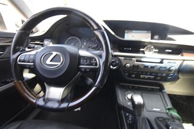 2016 Lexus ES 300h Hybrid - Photo 9 - Midway City, CA 92655