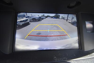 2016 Lexus ES 300h Hybrid - Photo 8 - Midway City, CA 92655