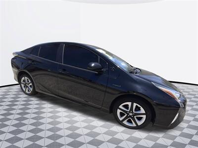 2017 Toyota Prius Touring   - Photo 3 - Midway City, CA 92655