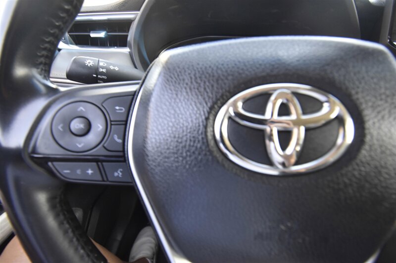 2021 Toyota Venza XLE*HYBRID   - Photo 11 - Midway City, CA 92655