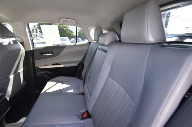 2021 Toyota Venza XLE*HYBRID   - Photo 9 - Midway City, CA 92655