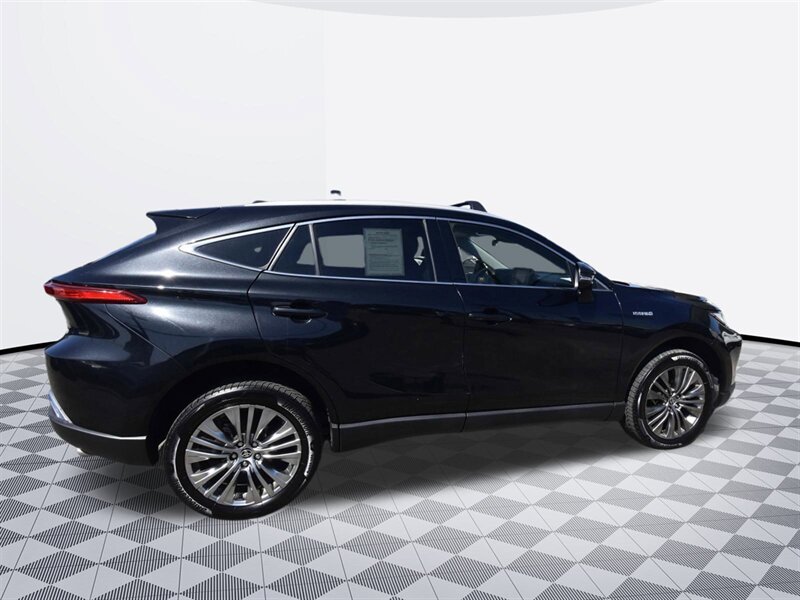 2021 Toyota Venza XLE*HYBRID   - Photo 6 - Midway City, CA 92655