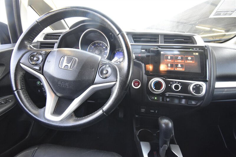 2017 Honda Fit EX-L - Photo 18 - Midway City, CA 92655