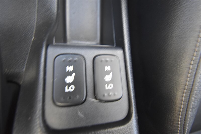 2017 Honda Fit EX-L - Photo 13 - Midway City, CA 92655