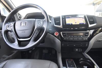 2018 Honda Pilot Touring   - Photo 14 - Midway City, CA 92655