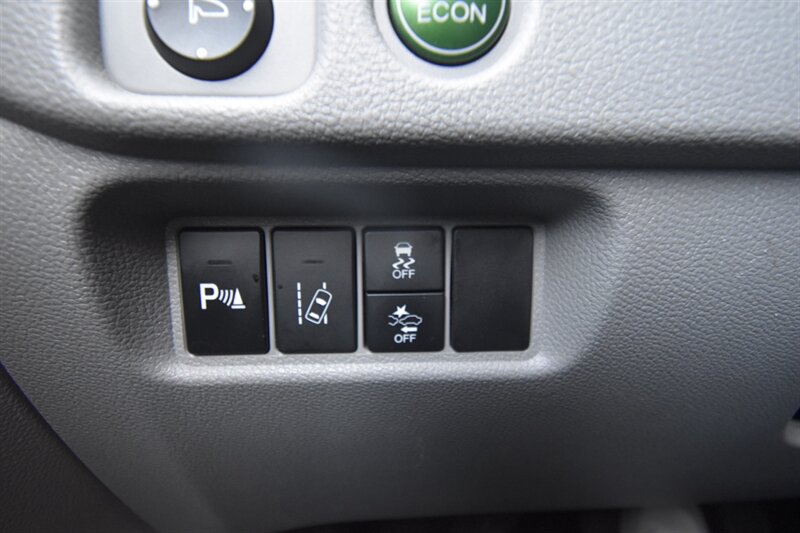 2018 Honda Pilot Touring   - Photo 13 - Midway City, CA 92655