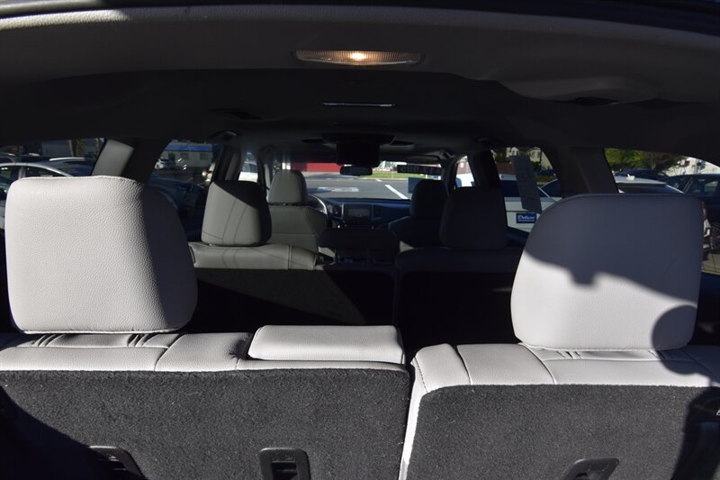 2018 Honda Pilot Touring   - Photo 22 - Midway City, CA 92655