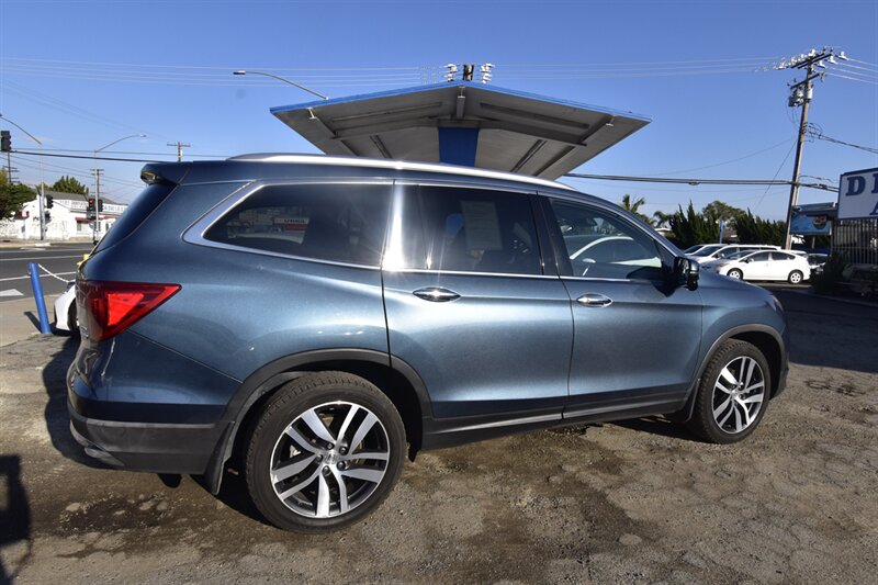 2018 Honda Pilot Touring   - Photo 6 - Midway City, CA 92655