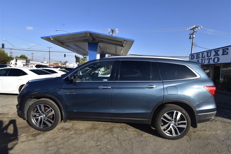 2018 Honda Pilot Touring   - Photo 2 - Midway City, CA 92655