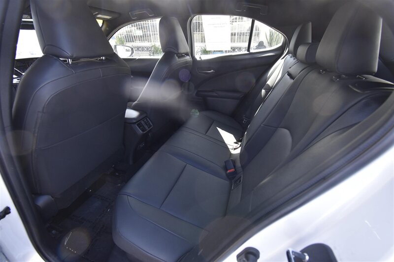 2021 Lexus UX 250h UX 250h - Photo 9 - Midway City, CA 92655