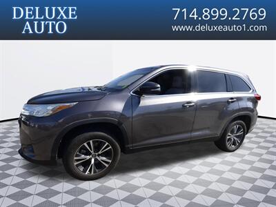 2019 Toyota Highlander LE - Photo 1 - Midway City, CA 92655