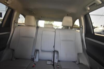 2019 Toyota Highlander LE - Photo 9 - Midway City, CA 92655