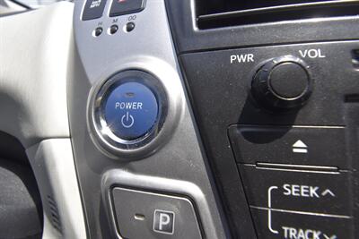 2013 Toyota Prius v Three   - Photo 22 - Midway City, CA 92655