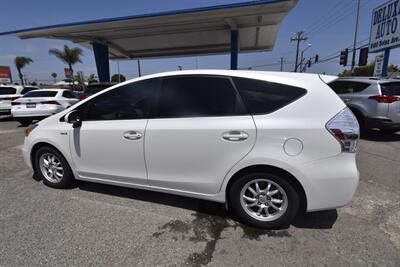 2013 Toyota Prius v Three   - Photo 14 - Midway City, CA 92655
