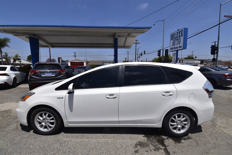 2013 Toyota Prius v Three   - Photo 13 - Midway City, CA 92655