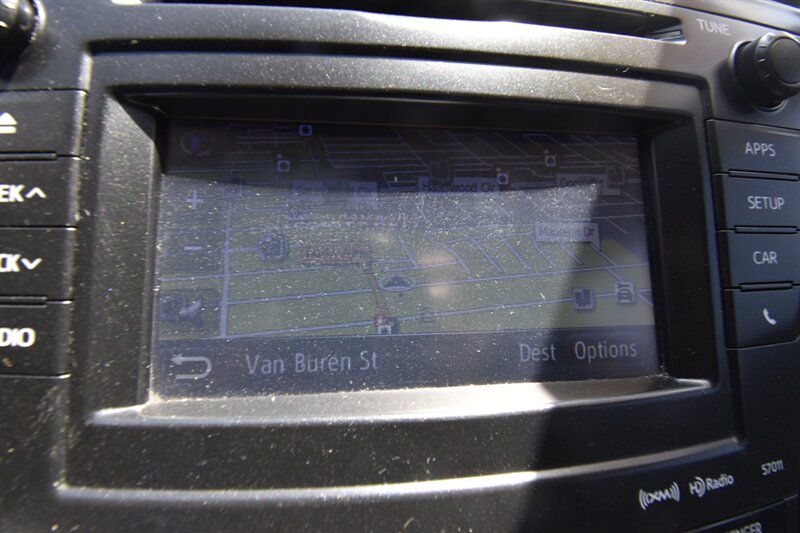 2013 Toyota Prius v Three   - Photo 20 - Midway City, CA 92655
