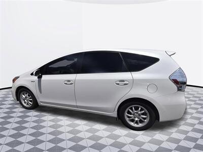 2013 Toyota Prius v Three   - Photo 3 - Midway City, CA 92655