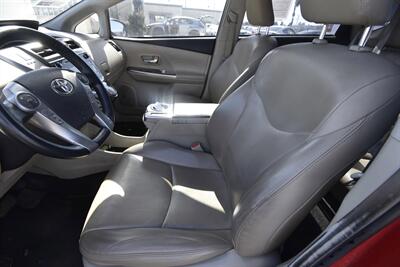 2015 Toyota Prius v Five - Photo 2 - Midway City, CA 92655