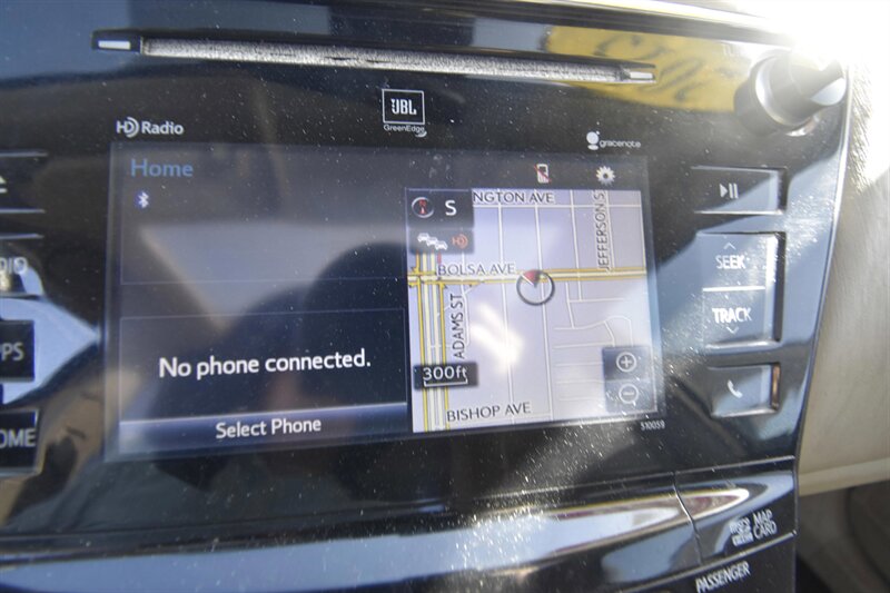 2015 Toyota Prius v Five - Photo 15 - Midway City, CA 92655