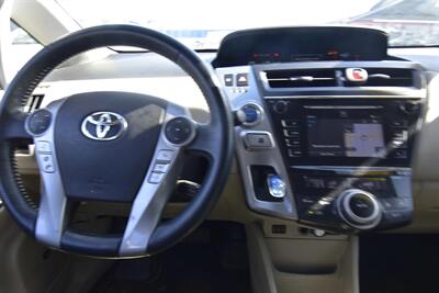 2015 Toyota Prius v Five - Photo 7 - Midway City, CA 92655