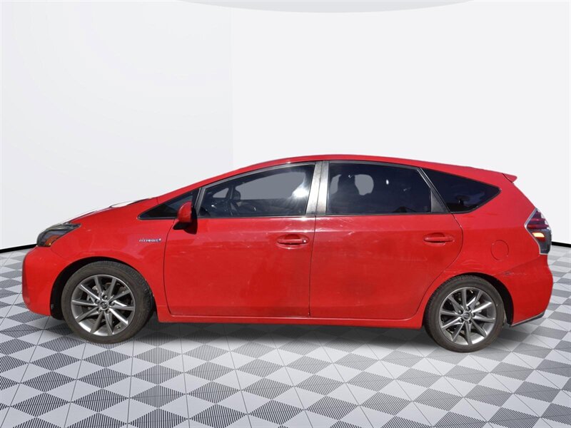 2015 Toyota Prius v Five - Photo 4 - Midway City, CA 92655