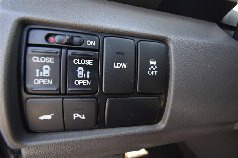 2014 Honda Odyssey Touring Elite - Photo 11 - Midway City, CA 92655