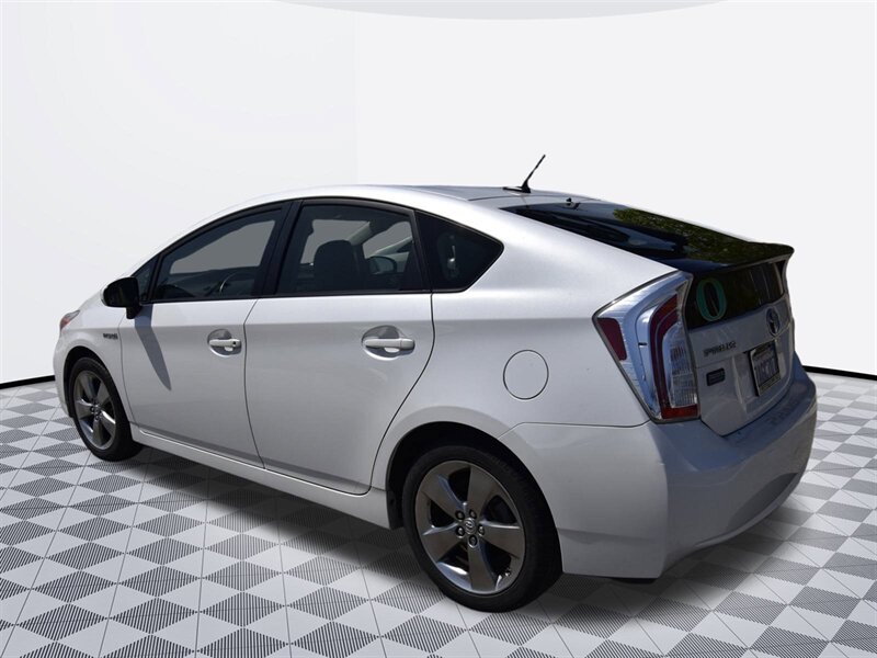 2015 Toyota Prius LEATHER   - Photo 5 - Midway City, CA 92655