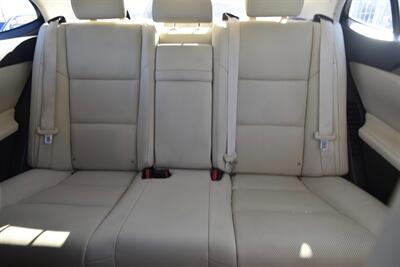 2016 Lexus ES 300h Hybrid   - Photo 15 - Midway City, CA 92655