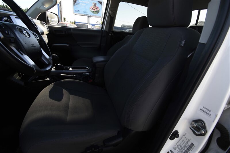 2017 Toyota Tacoma TRD Sport   - Photo 2 - Midway City, CA 92655