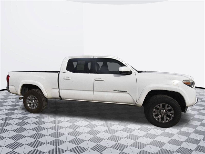 2017 Toyota Tacoma TRD Sport   - Photo 3 - Midway City, CA 92655