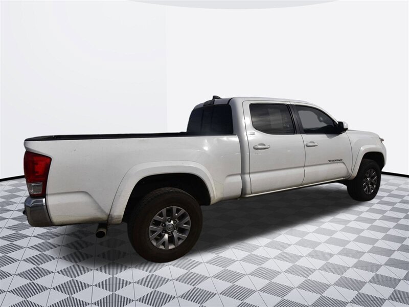 2017 Toyota Tacoma TRD Sport   - Photo 4 - Midway City, CA 92655