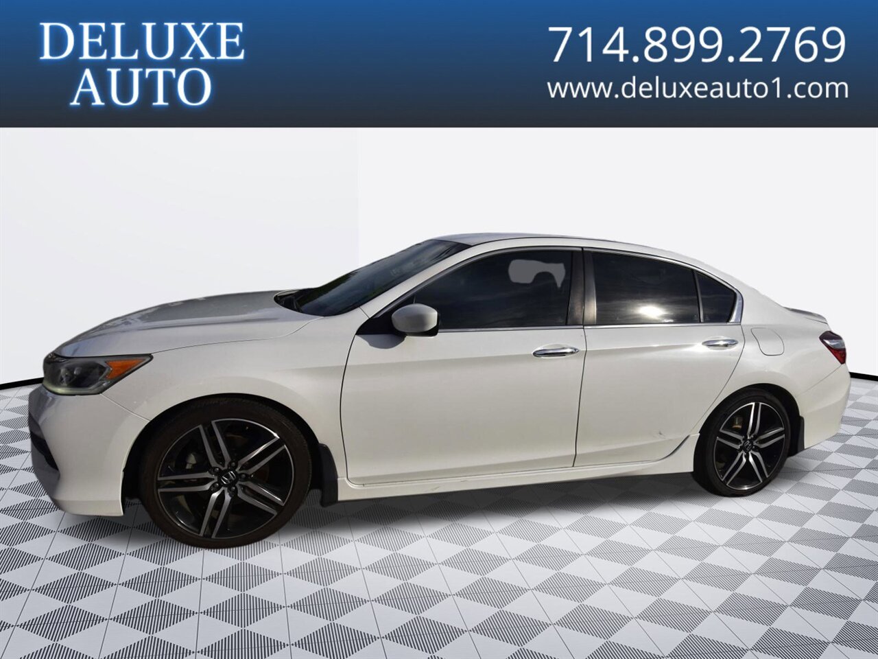 2017 Honda Accord Sport SE   - Photo 1 - Midway City, CA 92655