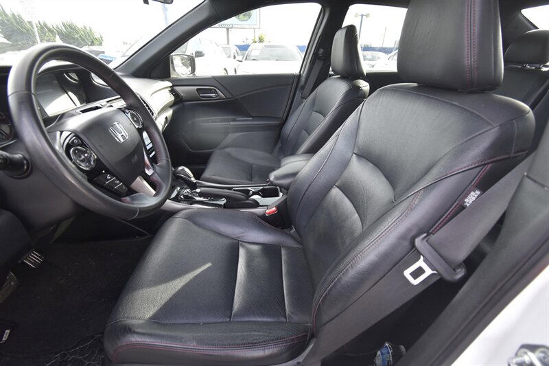 2017 Honda Accord Sport SE  