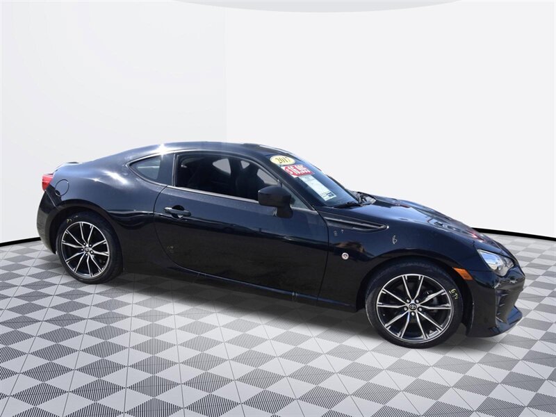 2017 Toyota 86 860 Special Edition   - Photo 3 - Midway City, CA 92655
