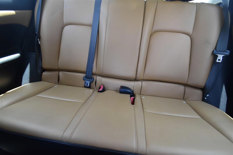 2016 Lexus CT 200h Hybrid   - Photo 10 - Midway City, CA 92655