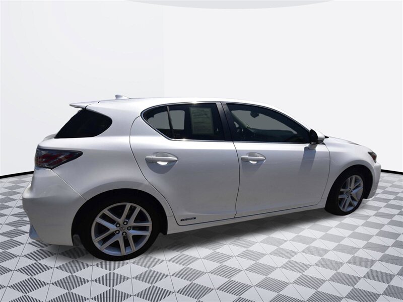2016 Lexus CT 200h Hybrid   - Photo 7 - Midway City, CA 92655