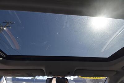 2013 Lexus ES 300h Hybrid   - Photo 18 - Midway City, CA 92655