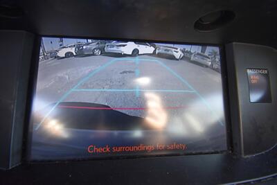 2013 Lexus ES 300h Hybrid   - Photo 15 - Midway City, CA 92655