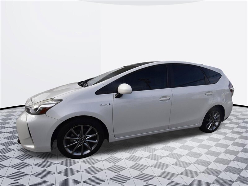 2012 Toyota Prius v Five - Photo 2 - Midway City, CA 92655