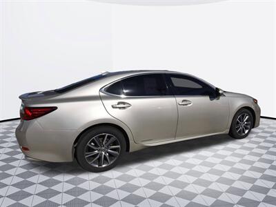 2018 Lexus ES 300h ES 300h - Photo 7 - Midway City, CA 92655