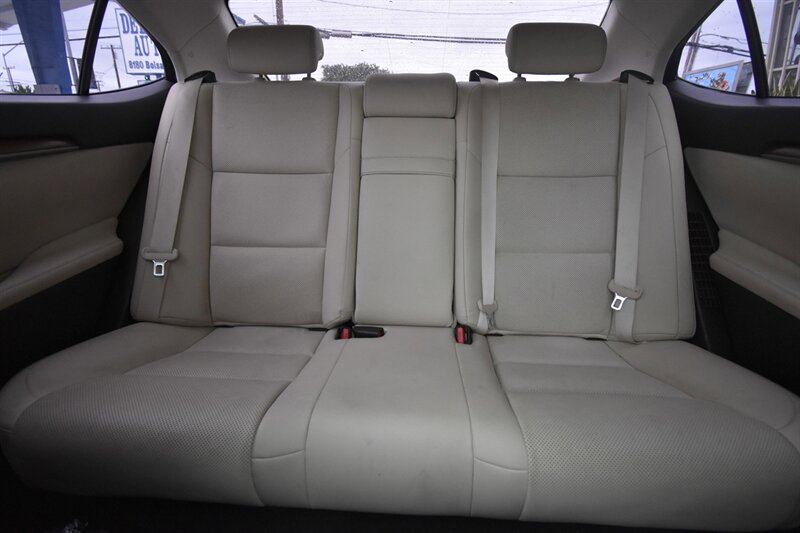 2018 Lexus ES 300h ES 300h - Photo 12 - Midway City, CA 92655