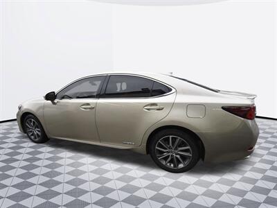 2018 Lexus ES 300h ES 300h - Photo 7 - Midway City, CA 92655
