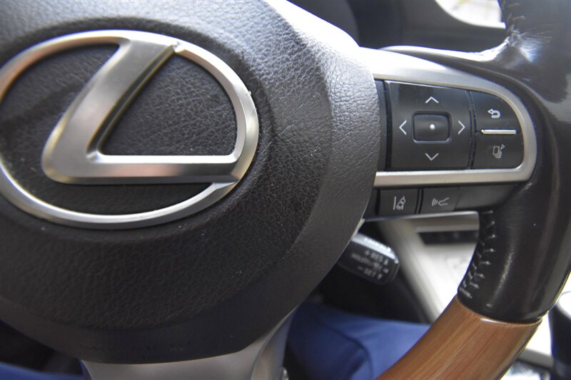 2018 Lexus ES 300h ES 300h - Photo 19 - Midway City, CA 92655