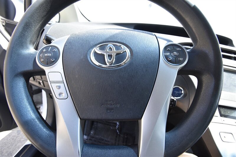 2015 Toyota Prius Four   - Photo 7 - Midway City, CA 92655