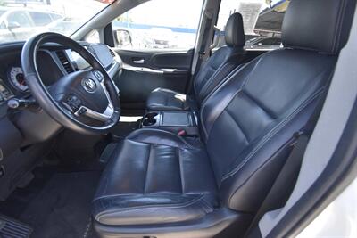 2015 Toyota Sienna SE Premium 8-Passenger   - Photo 2 - Midway City, CA 92655