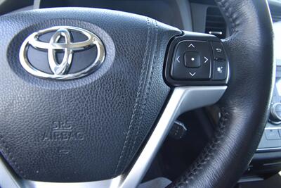 2015 Toyota Sienna SE Premium 8-Passenger   - Photo 16 - Midway City, CA 92655